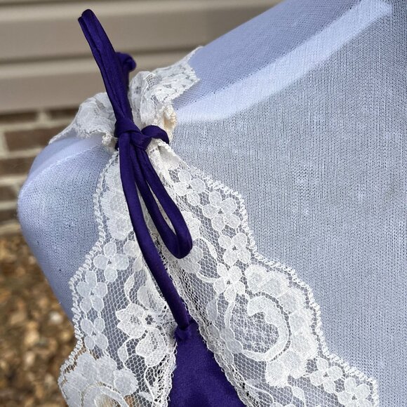 Val Mode Lingerie Purple‎ Nightgown Lace Trim Womens Nightie Size Small - Picture 7 of 8